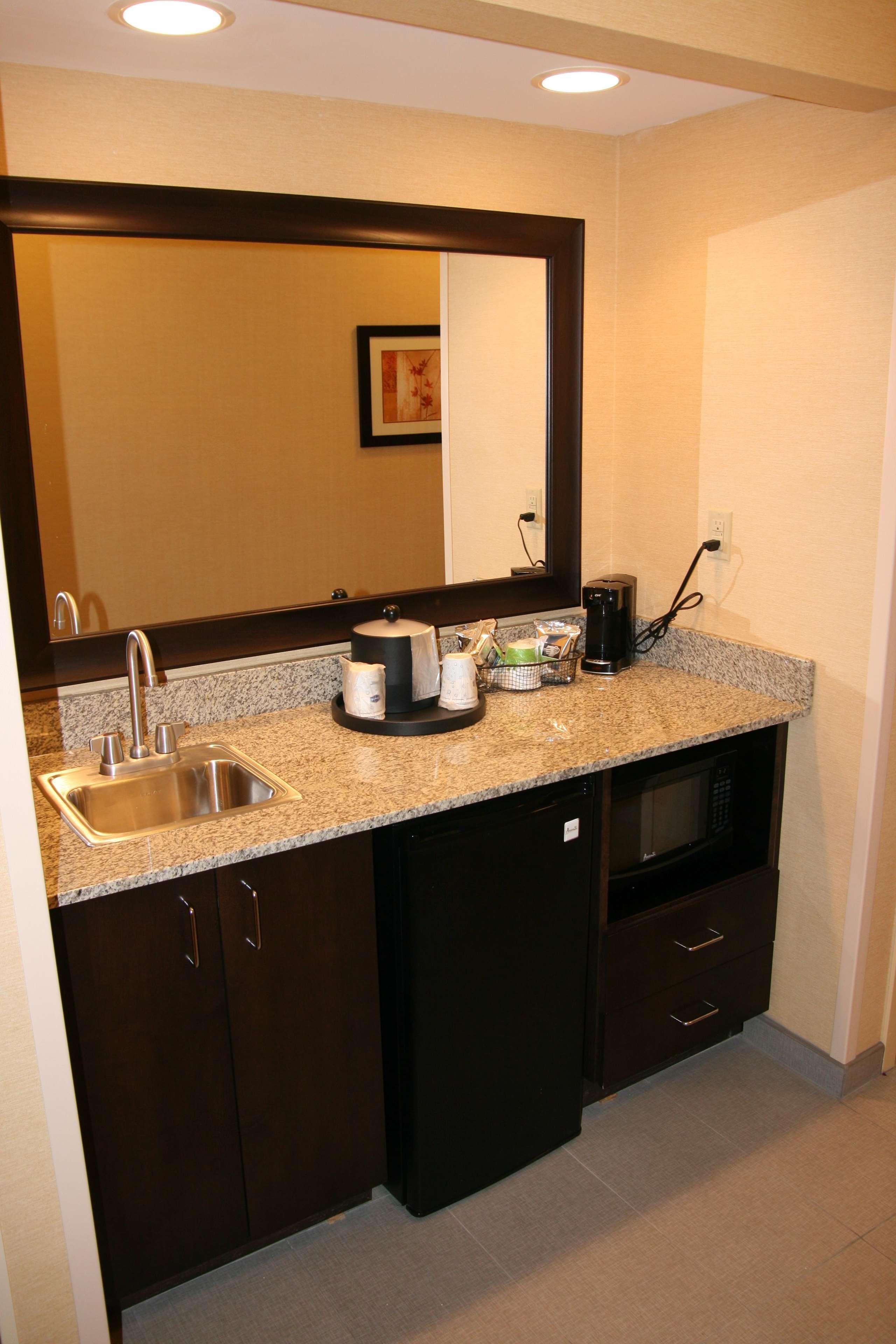Hampton Inn Turnersville Блеквуд Номер фото